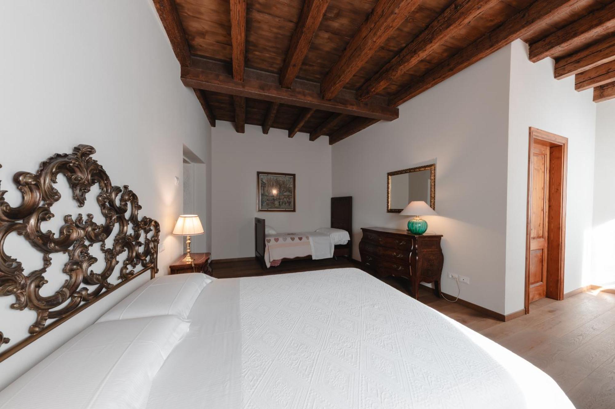 Corte Castello Affi Room photo